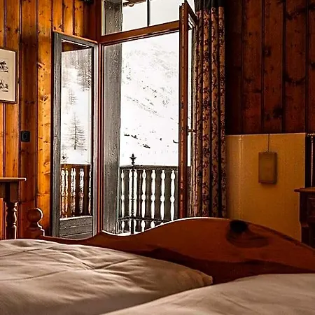 Fex Hotel 3*